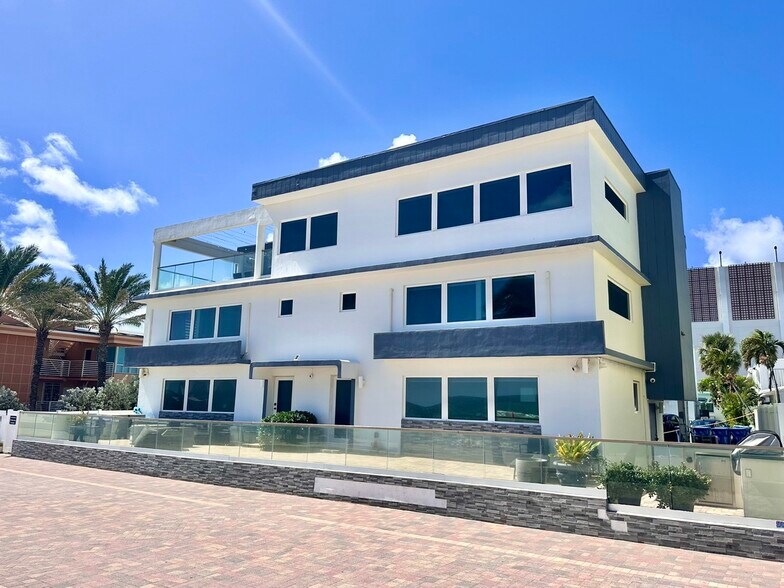 More Photos Of 2203 N Surf Rd, Hollywood Apartments For Sale