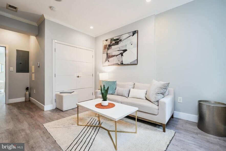 More Photos Of 1461 Chapin St NW, Washington Apartments For Sale