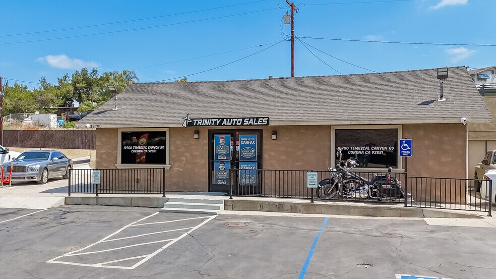 More Photos Of 19700 Temescal Canyon Rd, Corona Freestanding For Lease