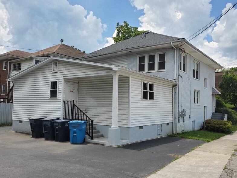 More Photos Of 1602 Grandin Rd SW, Roanoke Medical For Sale