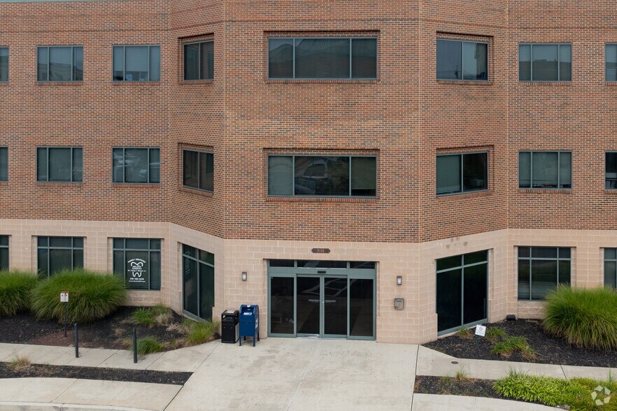 More Photos Of 9114 Philadelphia Rd, Rosedale Medical For Sale