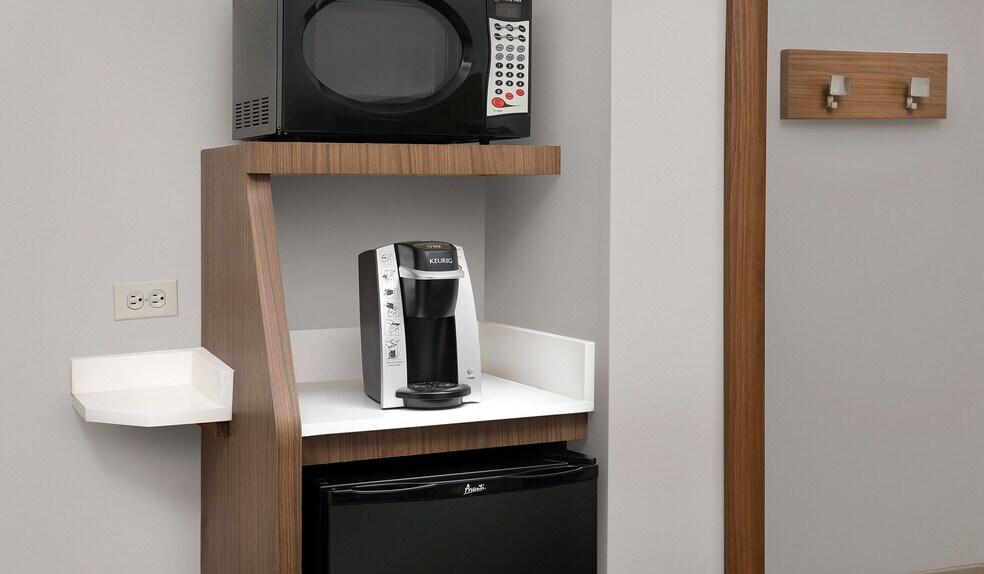 More Photos Of 120 Camaron St, San Antonio Hotel For Sale