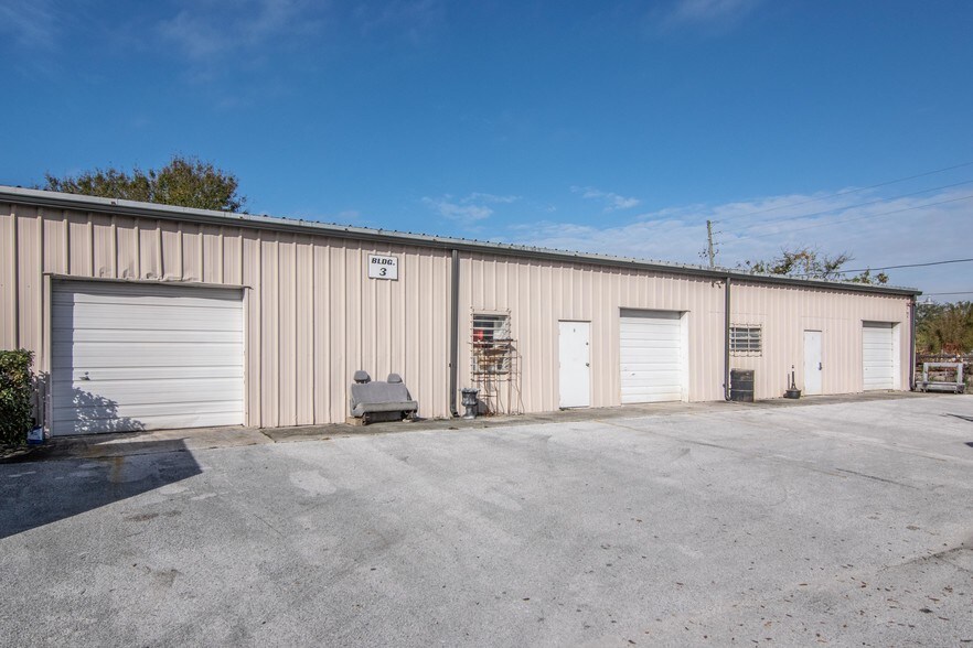 More Photos Of 13080 S Belcher Rd, Largo Office For Lease