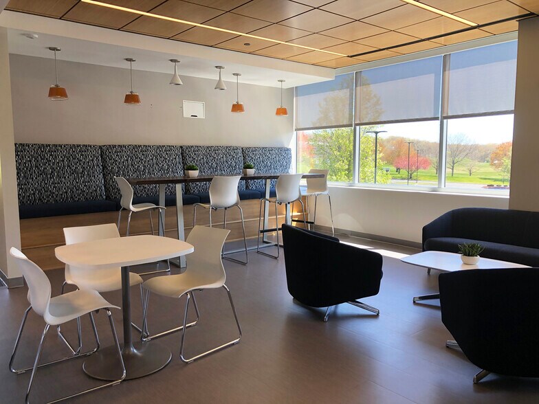 More Photos Of 400 Capital Blvd, Rocky Hill Office For Sale
