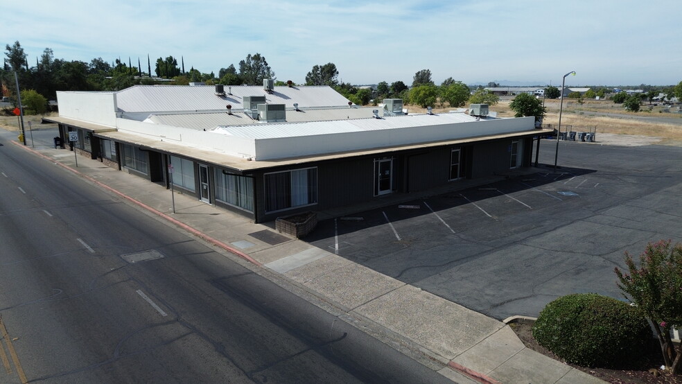 More Photos Of 2358-2368 Lincoln St, Oroville Office For Lease