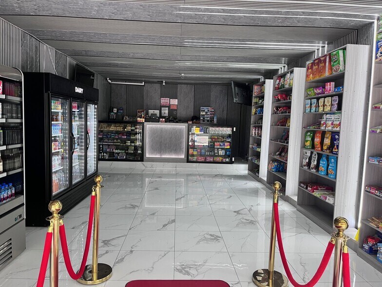 More Photos Of 219 W 14th St, New York Apartments For Lease