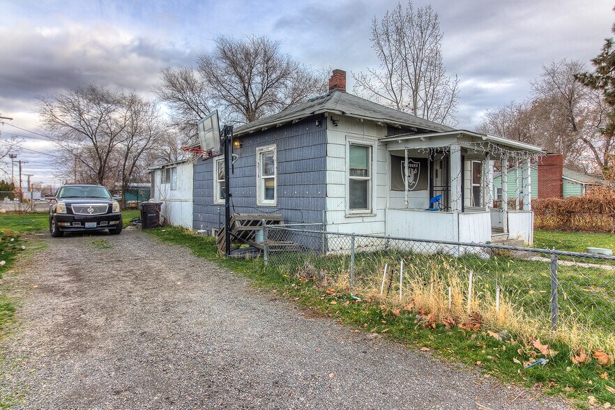 More Photos Of 1408 S 8th St, Yakima Land For Sale