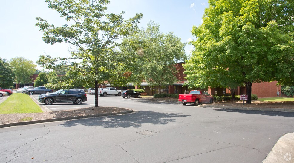 More Photos Of 4600 Highlands Pky SE, Smyrna Unknown For Lease