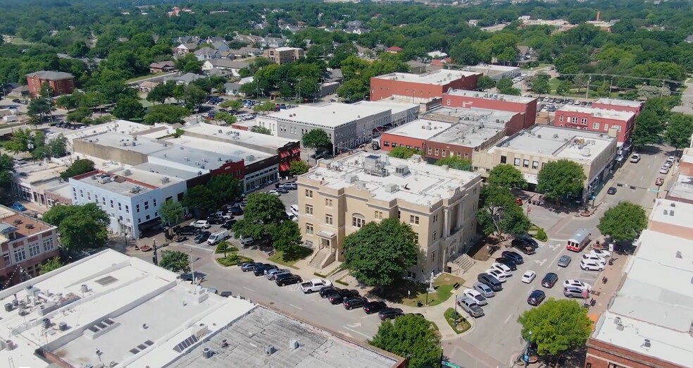Primary Photo Of 101 W Louisiana St, McKinney Storefront Retail Office For Lease