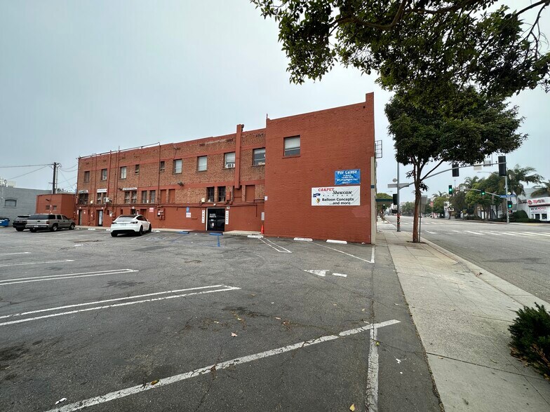 More Photos Of 718-734 Santa Monica Blvd, Santa Monica Storefront Retail Office For Lease