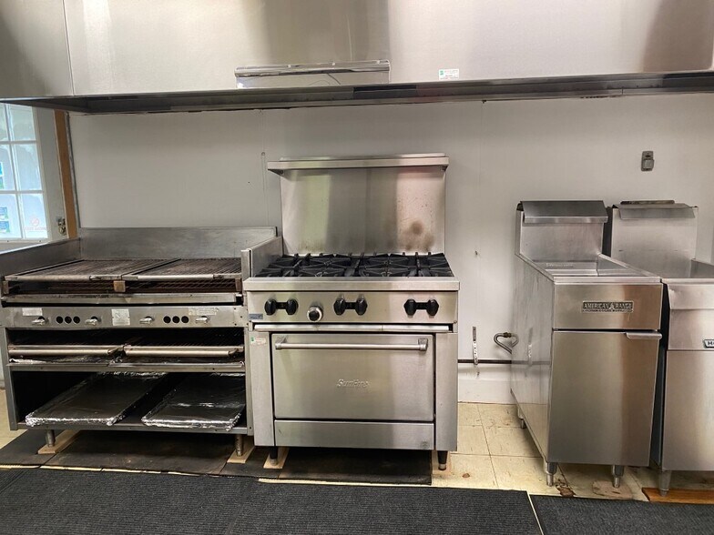 More Photos Of 1640 W US-2, Crystal Falls Restaurant For Lease