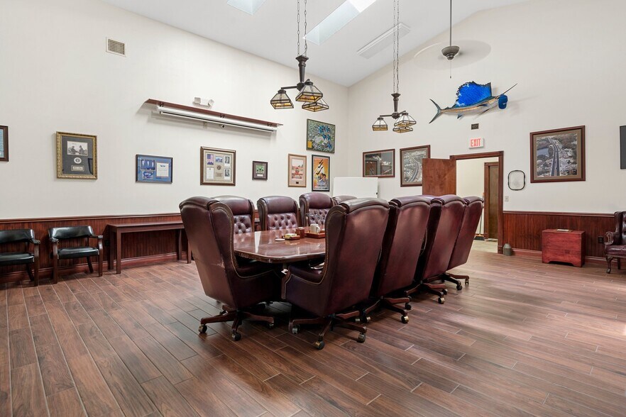 More Photos Of 62 Highway 40 W, Inglis Medical For Sale