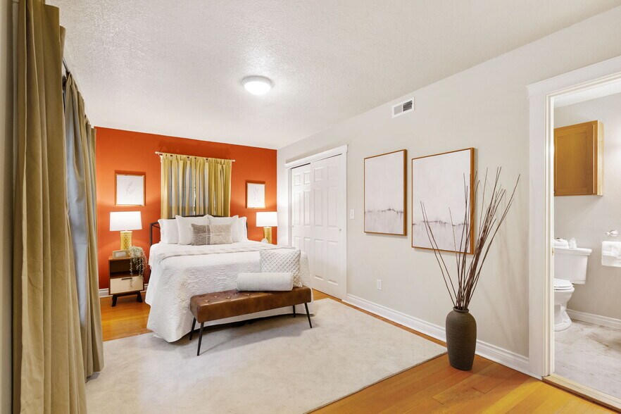 More Photos Of 7307 SW Capitol Hwy, Portland Office Residential For Sale