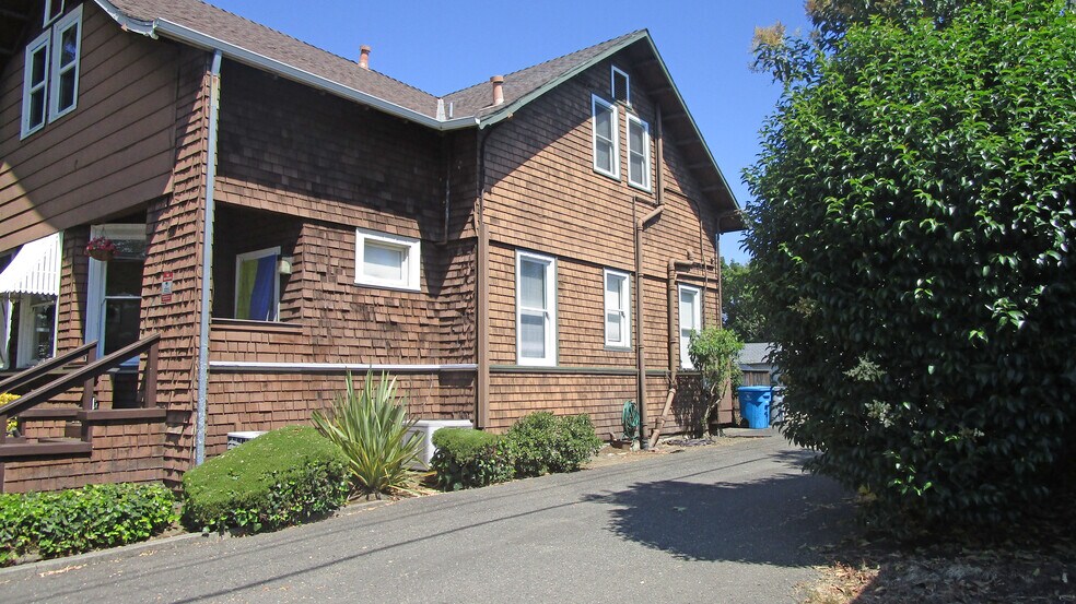 More Photos Of 1209-1211 College Ave, Santa Rosa Medical For Sale