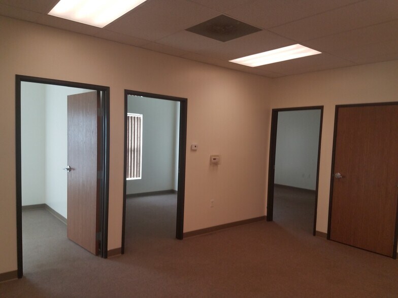 More Photos Of 602 Elm St, Tioga Warehouse For Sale