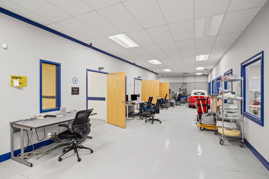 More Photos Of 8190 Regent Pky, Fort Mill Warehouse For Lease