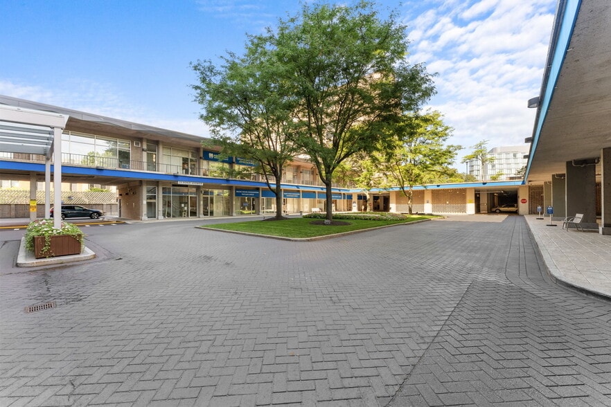 More Photos Of 77 Pond Ave, Brookline Apartments For Sale