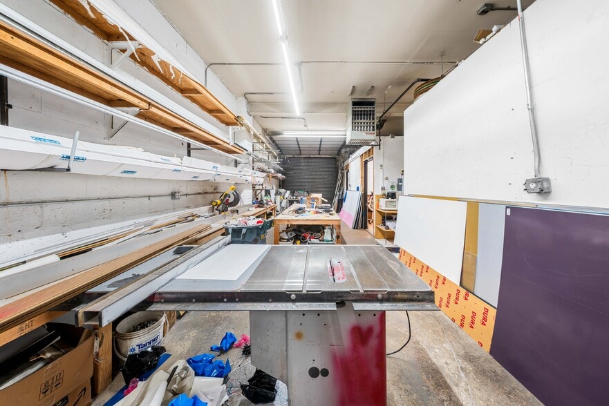 More Photos Of 2006 125th St, College Point Warehouse For Lease