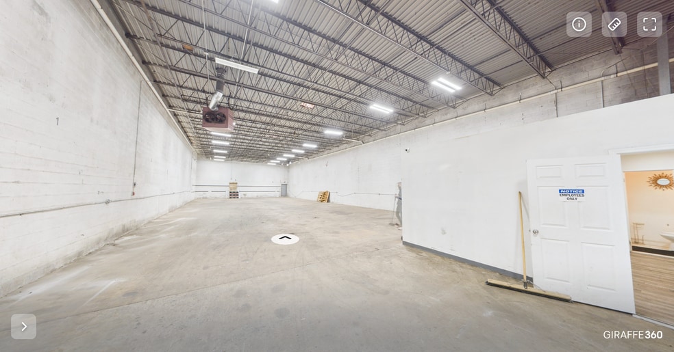 More Photos Of 82 Meyer St, Hackensack Warehouse For Sale