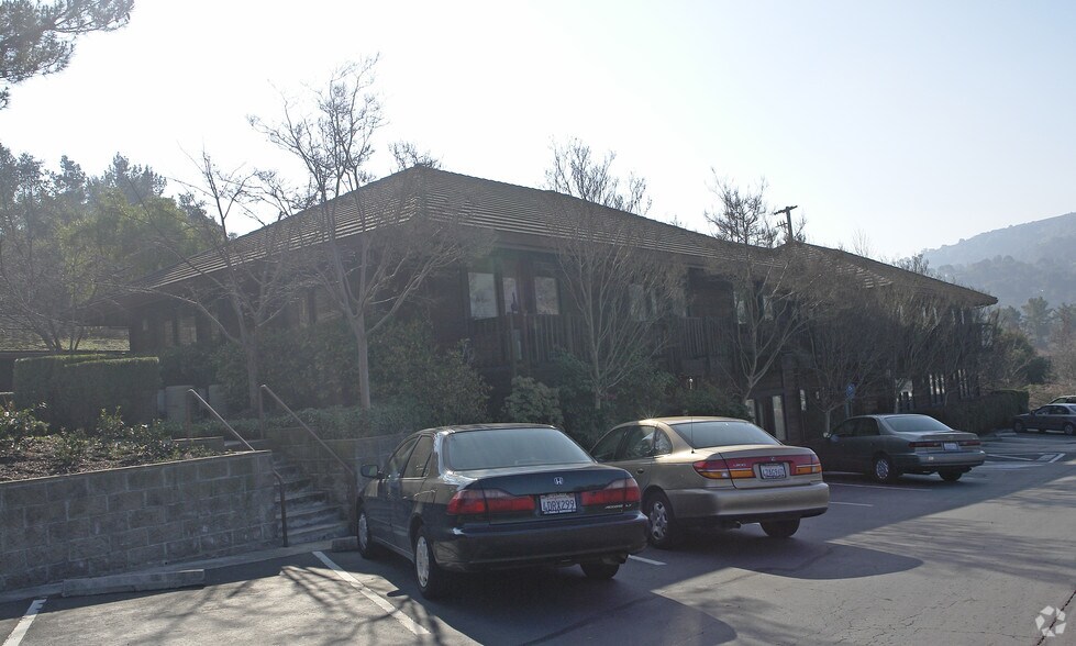 More Photos Of 1 Bates Blvd, Orinda Office For Lease