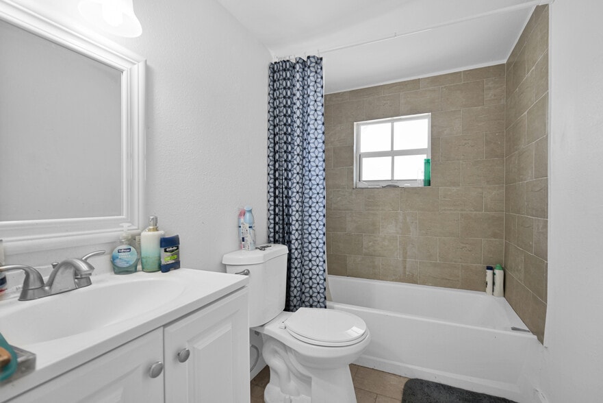 More Photos Of 3711 SW 27th Ter, Miami Specialty For Sale