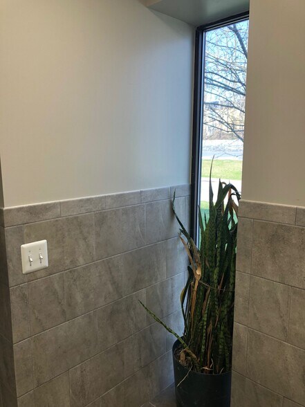 More Photos Of 1 Scobie Dr, Newburgh Office For Lease