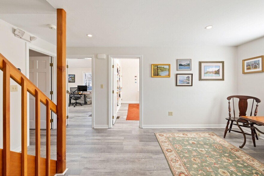 More Photos Of 15 Simpson Ln, Falmouth Office For Sale