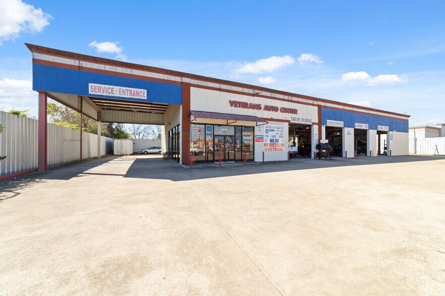 More Photos Of 11239 Veterans Memorial Dr, Houston Auto Repair For Sale