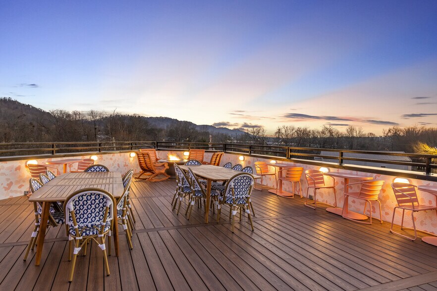 More Photos Of 5503 Main St, Ooltewah Flex For Sale