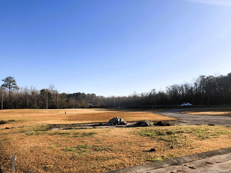 More Photos Of 1906 Piney Green Rd, Jacksonville Land For Sale