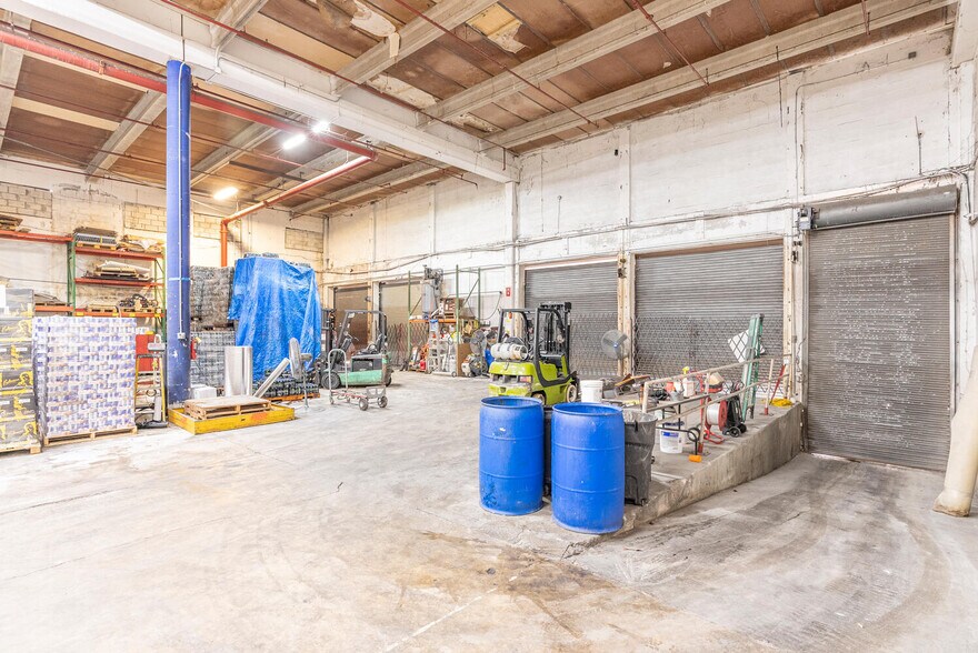 More Photos Of 7131 NW 26th Ave, Miami Warehouse For Sale