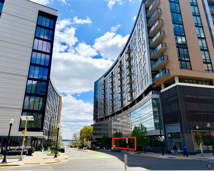 More Photos Of 216 S Pinckney St, Madison Apartments For Lease
