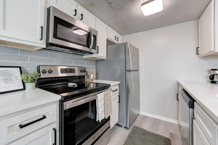 More Photos Of 735 NW 30th St, Oklahoma City Apartments For Sale