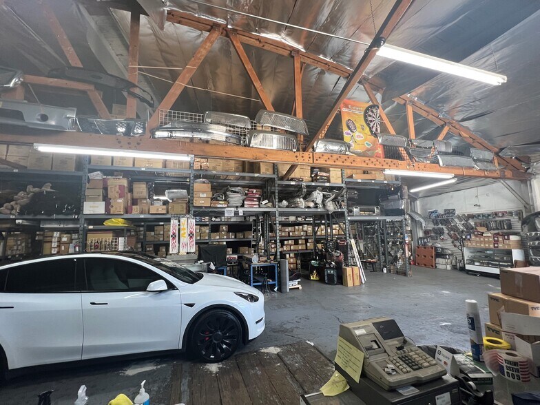 More Photos Of 1505-1515 S Santa Fe Ave, Los Angeles Warehouse For Lease