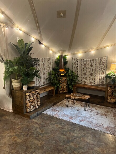 More Photos Of 6302 E Dr Martin Luther King Jr Blvd, Tampa Office For Lease