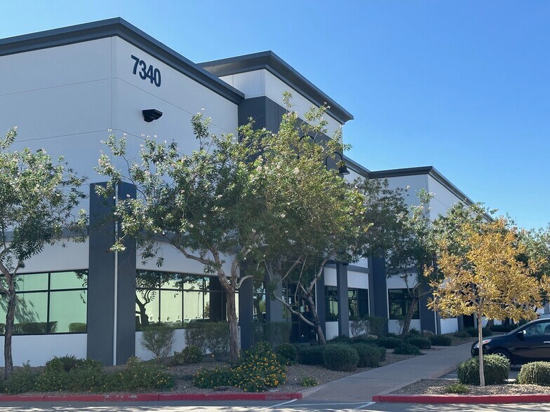 More Photos Of 7340 Eastgate Rd, Henderson Warehouse For Lease