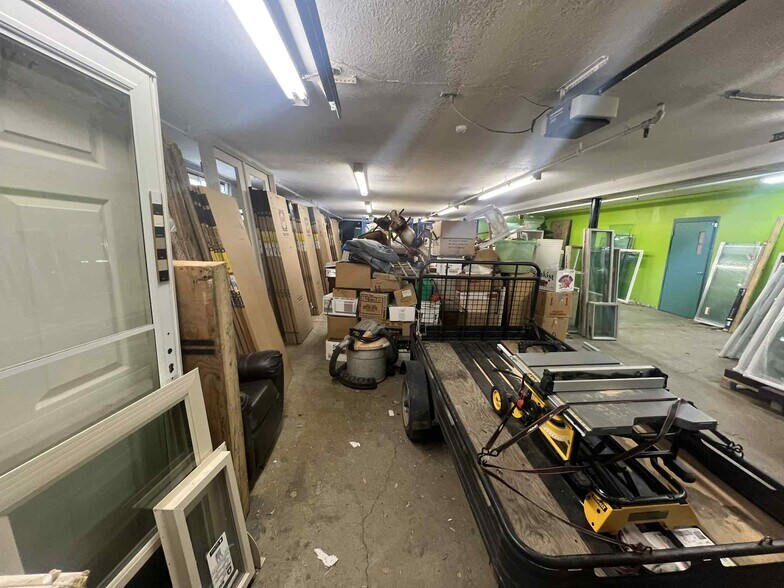 More Photos Of 256 24th St, Ogden Freestanding For Lease