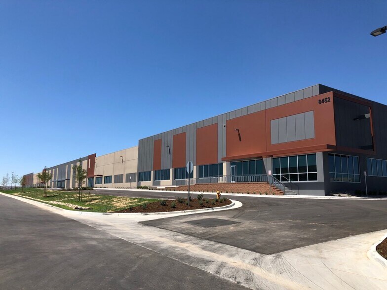 More Photos Of 8452 Highfield Pky, Englewood Distribution For Lease