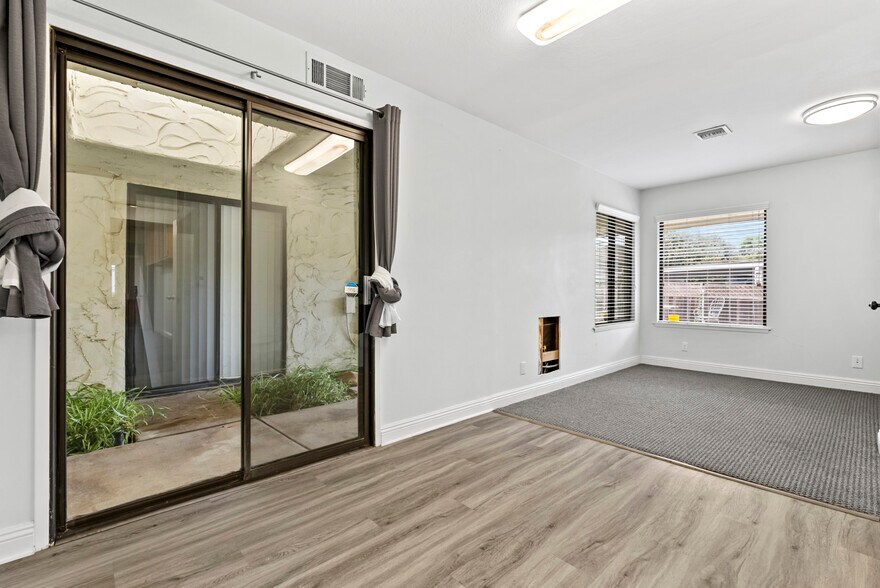 More Photos Of 970 Petit Ave, Ventura Medical For Sale