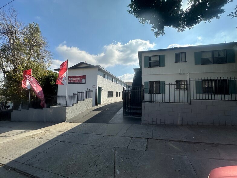 More Photos Of 806 E Hyde Park Blvd, Inglewood Apartments For Sale