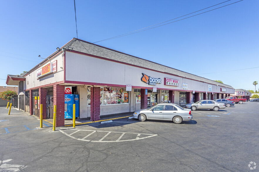 Primary Photo Of 505-539 W Dakota Ave, Fresno Freestanding For Lease