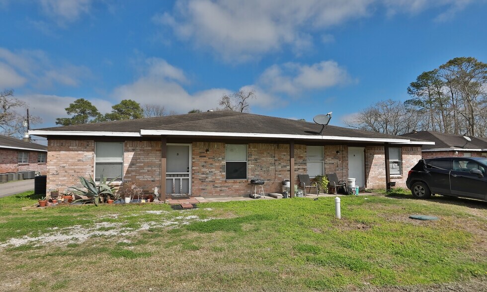 More Photos Of 14405-14411 Pine St, Santa Fe Apartments For Sale