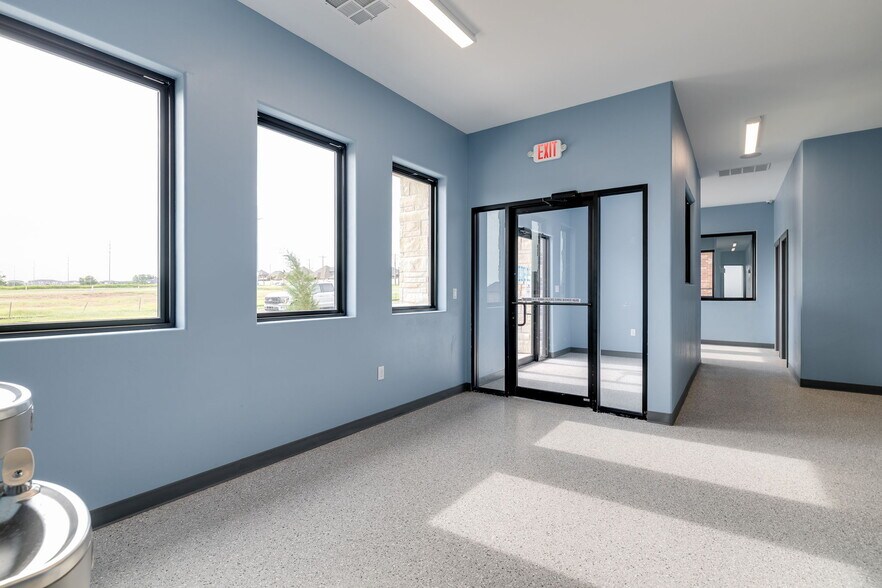 More Photos Of 3305 NW 192nd St, Edmond Healthcare For Sale