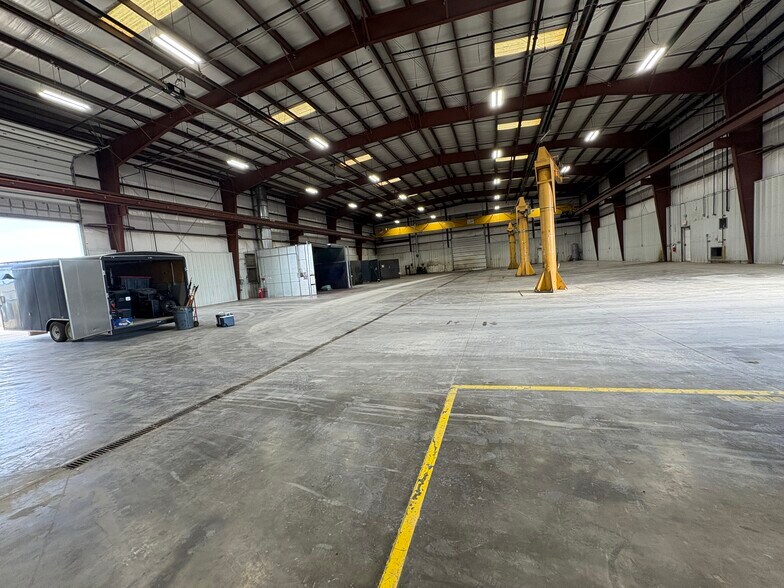 More Photos Of 8560 Delta Dr, Casper Warehouse For Lease