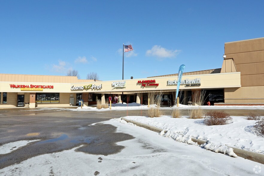Primary Photo Of 2000-2144 E Moreland Blvd, Waukesha Unknown For Lease