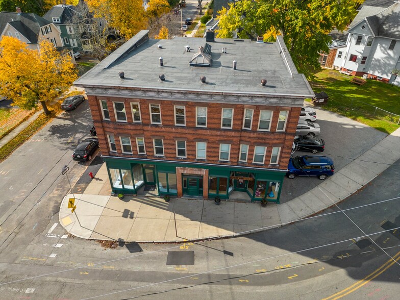 More Photos Of 226-228 Sargeant St, Holyoke Storefront For Lease