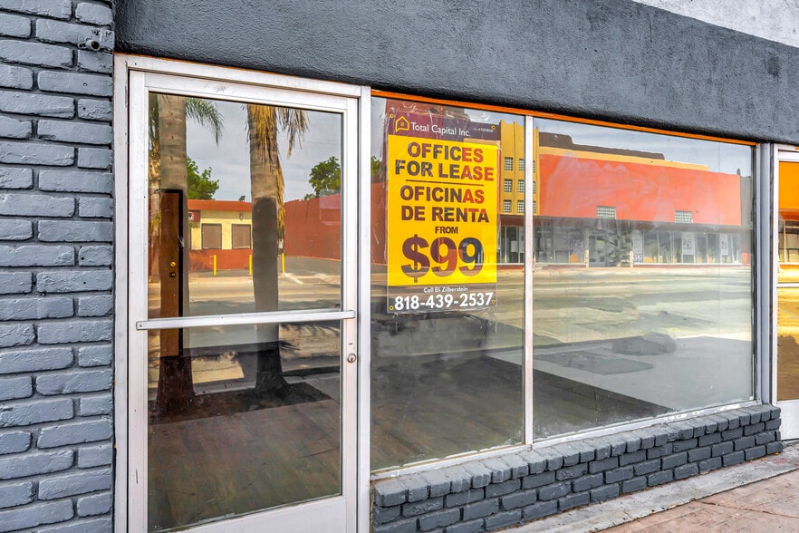 More Photos Of 1926 S Main St, Santa Ana Office For Lease