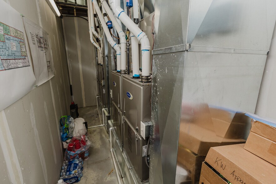 More Photos Of 429 S 119th St W, Wichita Office For Sale