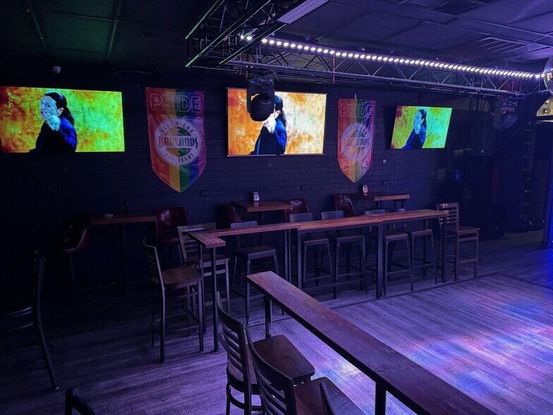 More Photos Of 953 E Sahara Ave, Las Vegas Storefront For Sale