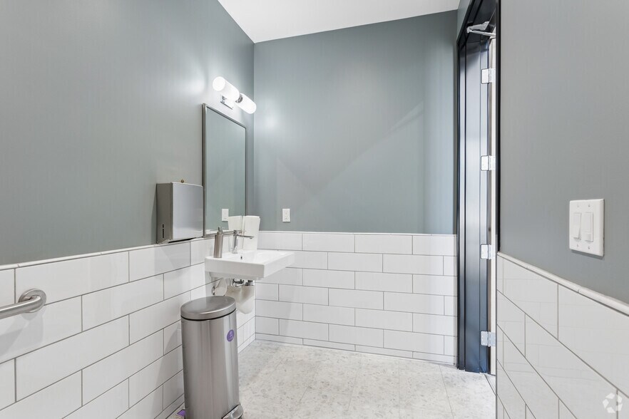 More Photos Of 9610-9680 S La Cienega Blvd, Inglewood Warehouse For Lease